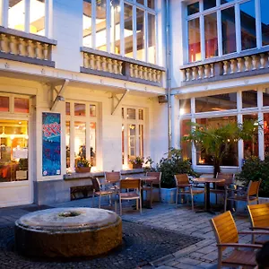 gite-auberge-de-jeunesse-jacques-brel.hotelsantwerp.net/