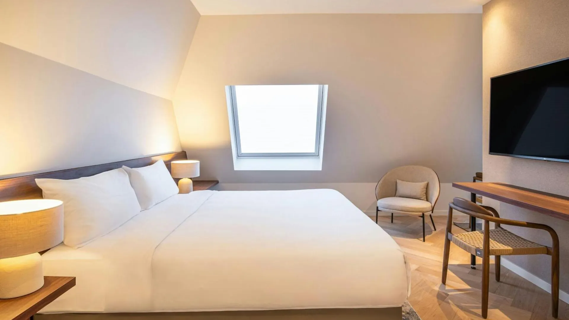 Marriott Executive Apartments Brussels Ixelles 4*,